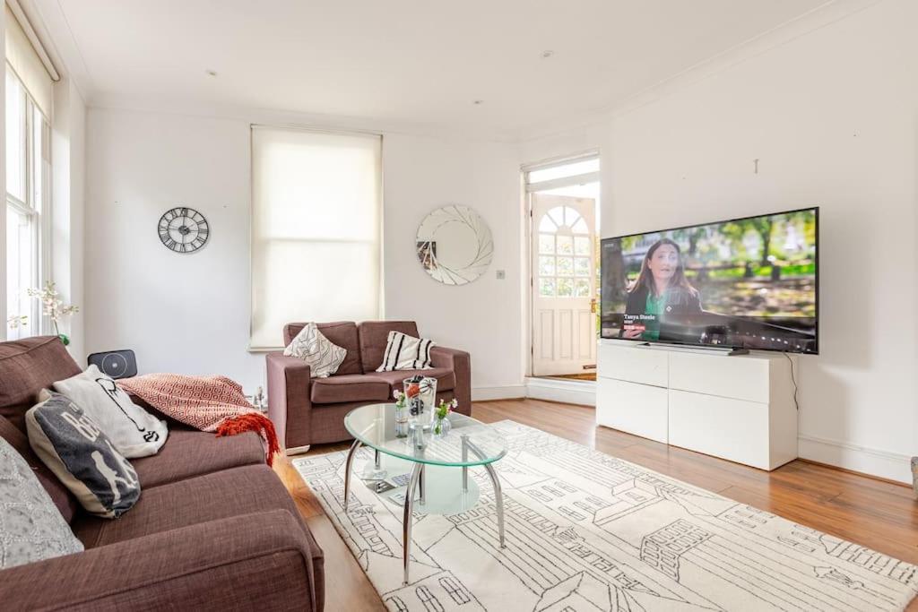 2 Bedroom Flat In St Johns Wood Londra Esterno foto
