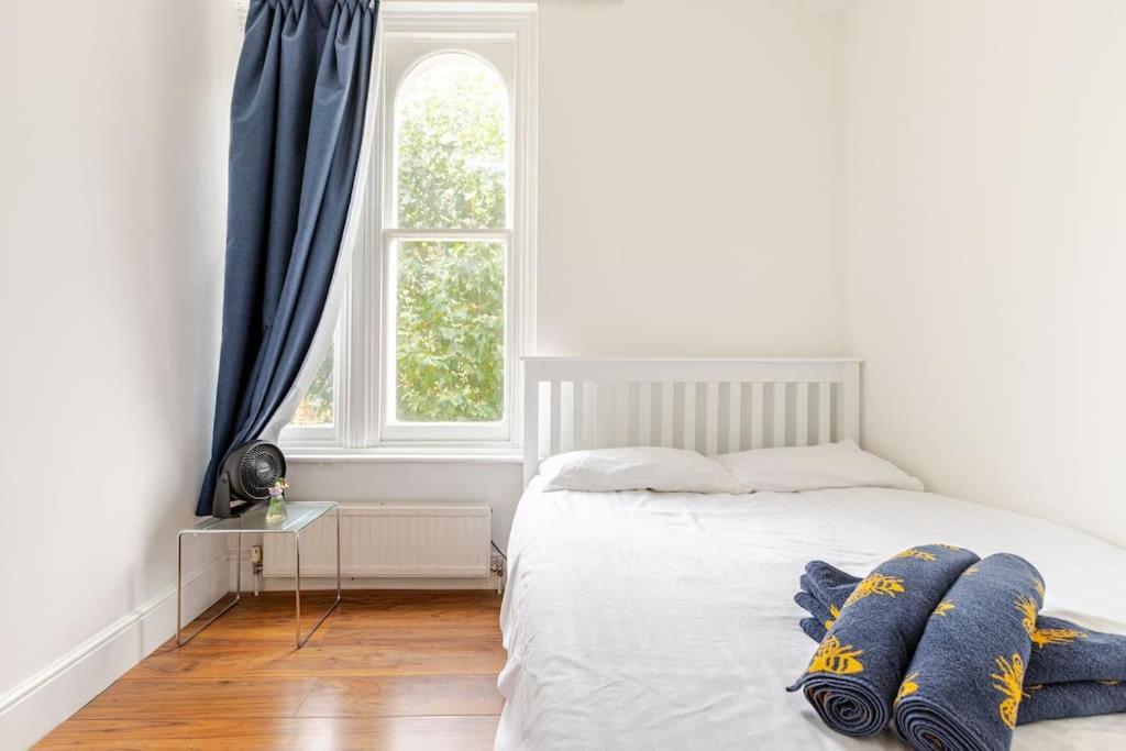 2 Bedroom Flat In St Johns Wood Londra Esterno foto