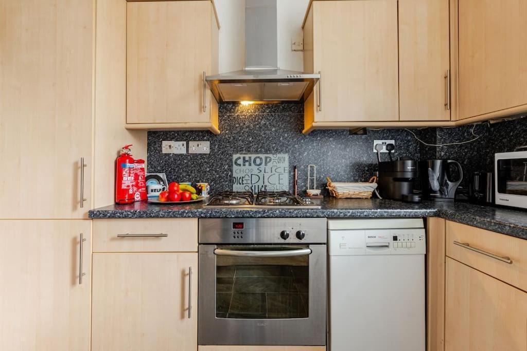 2 Bedroom Flat In St Johns Wood Londra Esterno foto